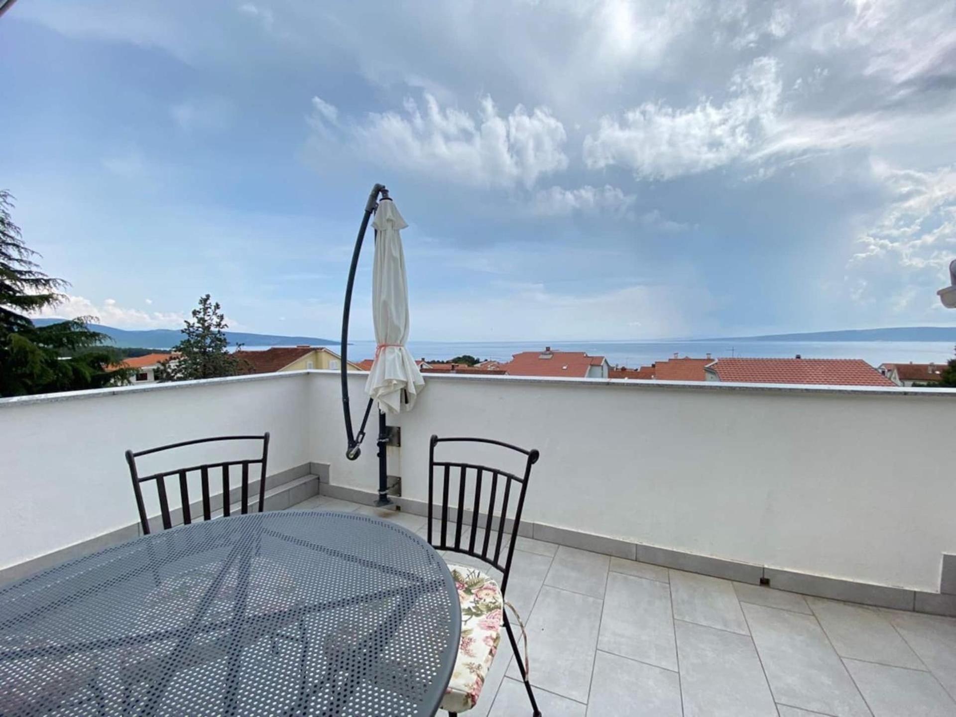 Family Apartments Viva Close To The Beach Krk Town Exterior photo