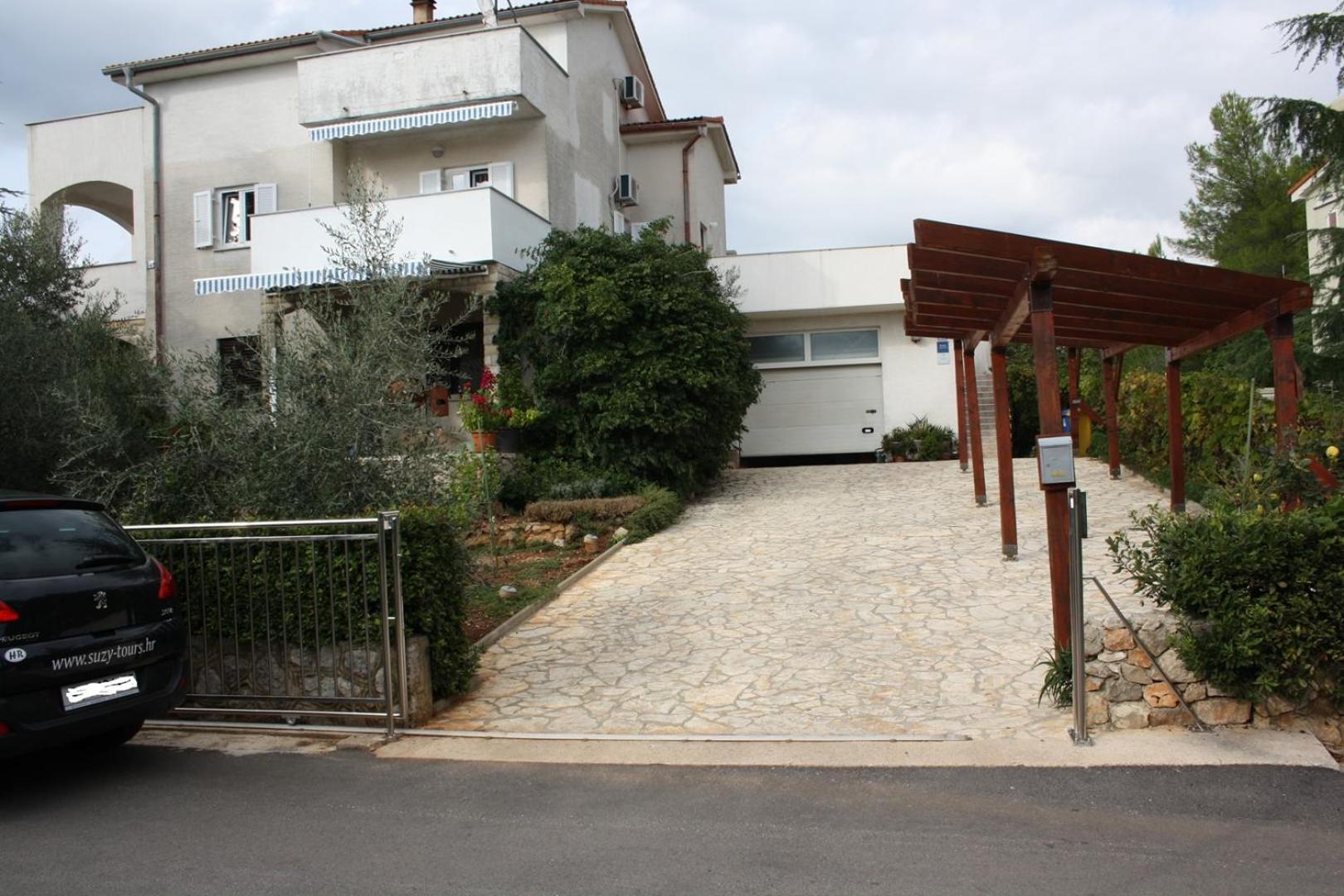 Family Apartments Viva Close To The Beach Krk Town Exterior photo